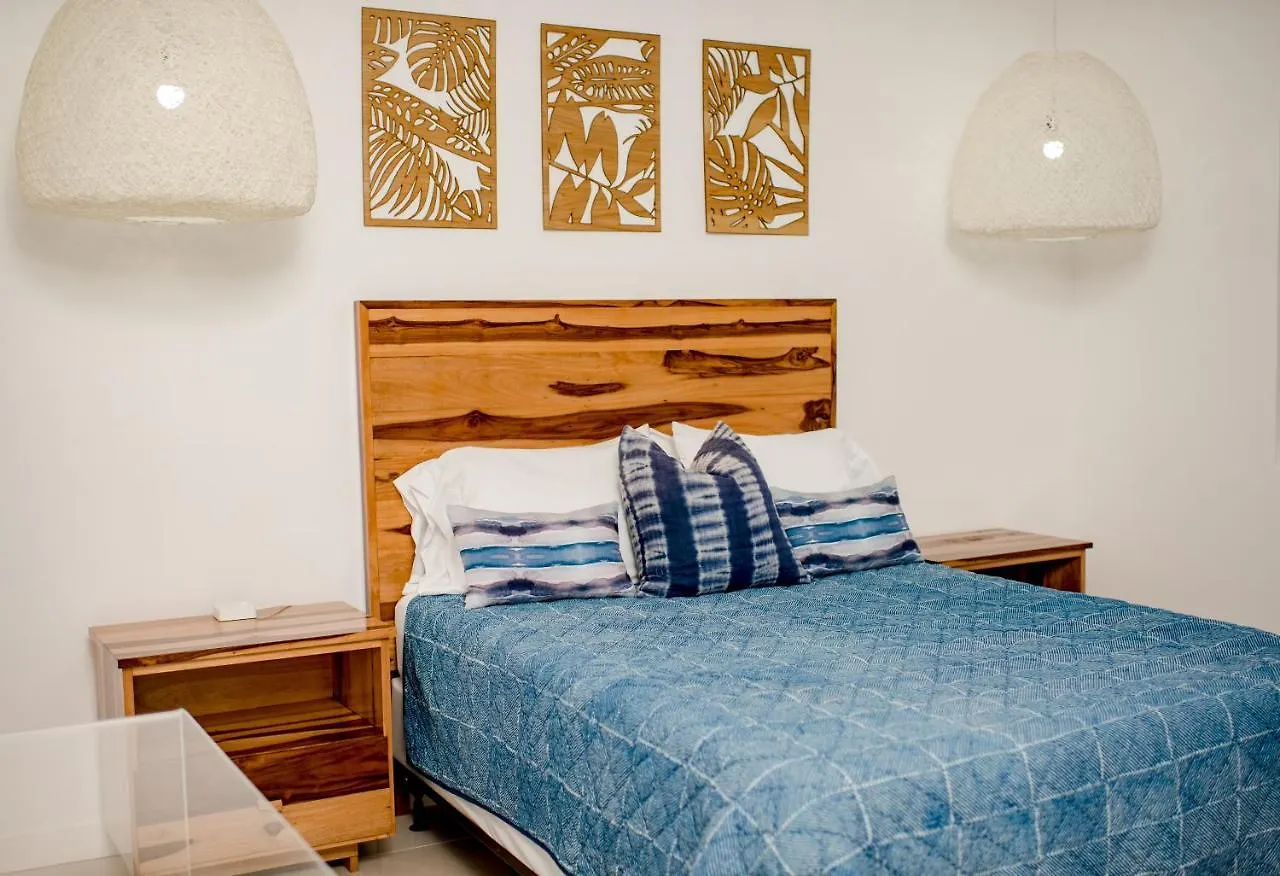 Apartment Whispering Seas Oceanfront Suite Ocho Rios